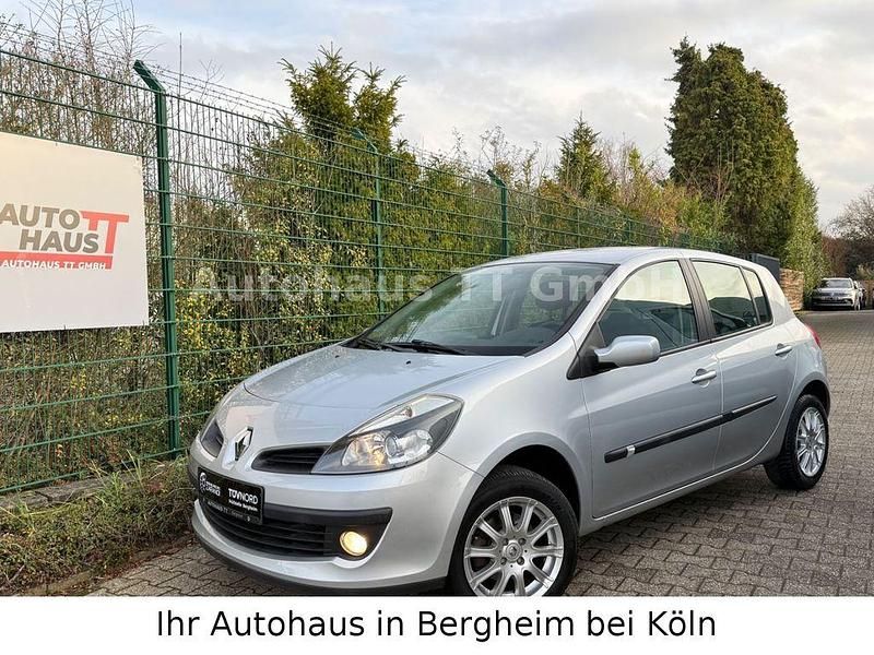 Gebraucht Renault Clio II Campus 75 PS (55 kW) 2007 Silber Limousine