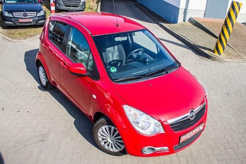 Gebraucht Opel Agila 65 PS (47 kW) 2011 Rot Kleinwagen