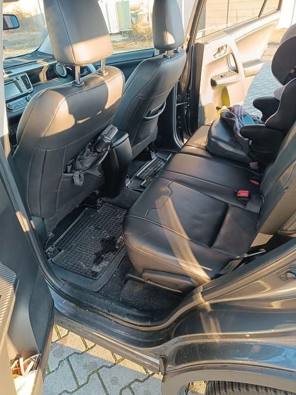 Gebraucht Toyota RAV4 Edition-S 150 PS (110 kW) 2015 Grau SUV