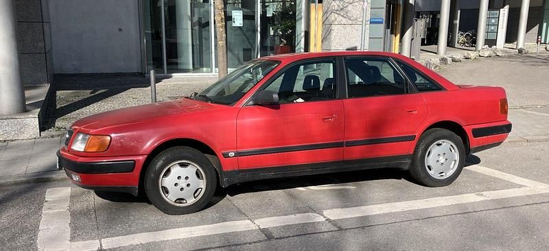 Second-hand Audi 100 116 CP (85 kW) 1993 Roșu Berlinǎ