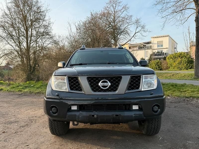 Gebraucht Nissan Navara 175 PS (128 kW) 2007 Schwarz Pickup