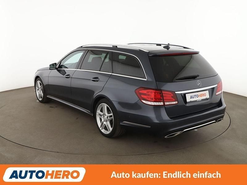 Gebraucht Mercedes E220 Avantgarde 170 PS (125 kW) 2016 Grau Kombi