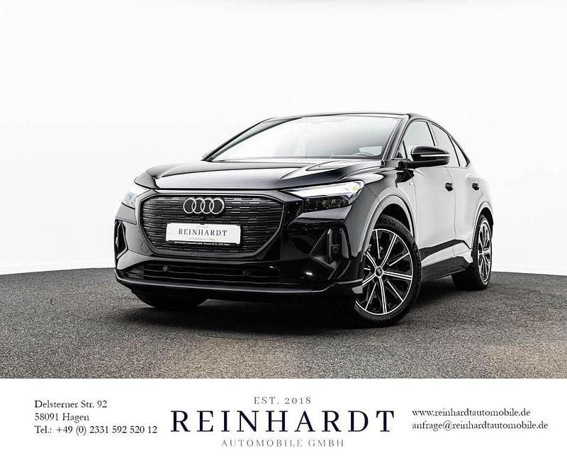 Mythosschwarz metallic Gebraucht 2022 Audi Q4 Sportback e-tron S-Line SUV | 30.775 € (Guter Preis) - Bild 1/1