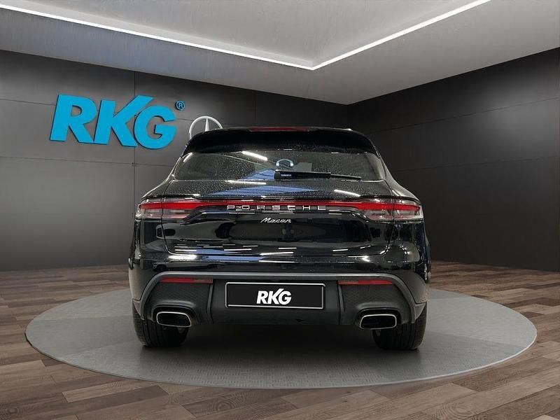 Gebraucht Porsche Macan Basis 265 PS (194 kW) 2024 Schwarz SUV