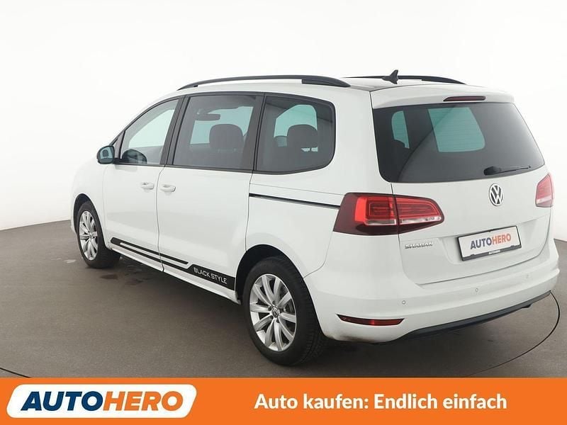 Gebraucht VW Sharan Highline 150 PS (110 kW) 2020 Weiß Van / Kleinbus