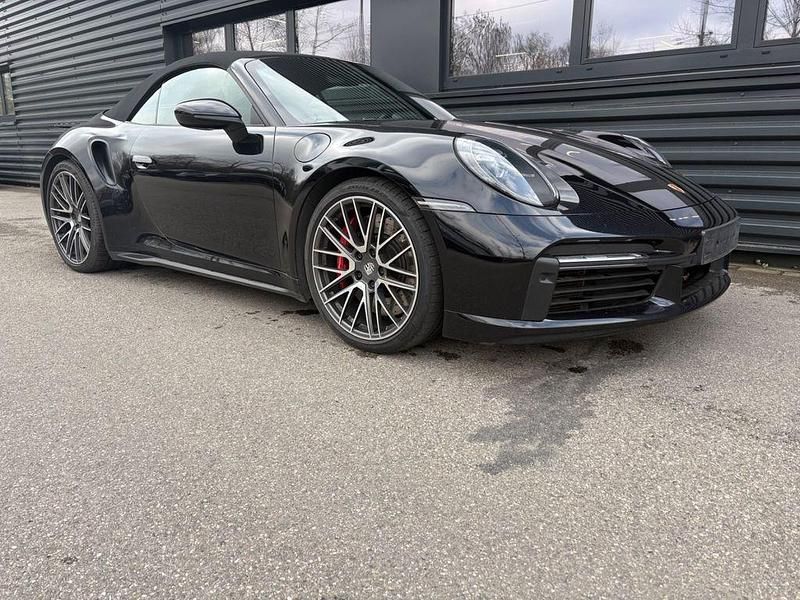 Gebraucht Porsche 992 581 PS (427 kW) 2021 Tiefschwarz Cabrio