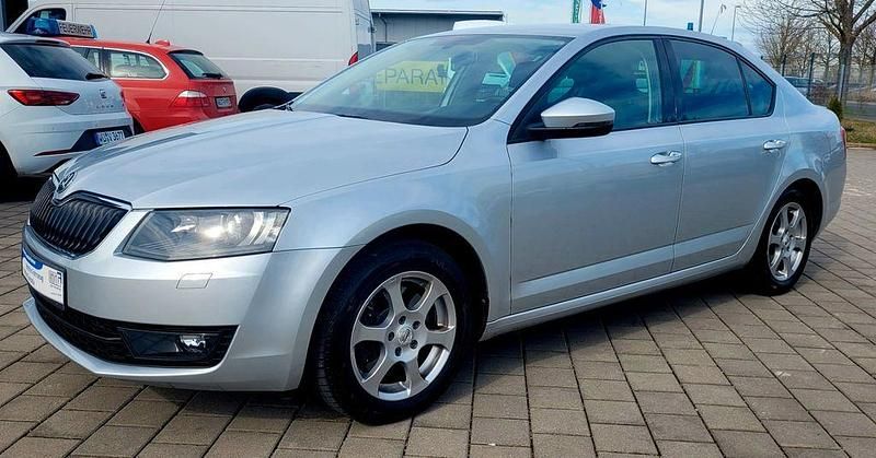 Second-hand Skoda Octavia Elegance 179 CP (131 kW) 2013 Argintiu Berlinǎ
