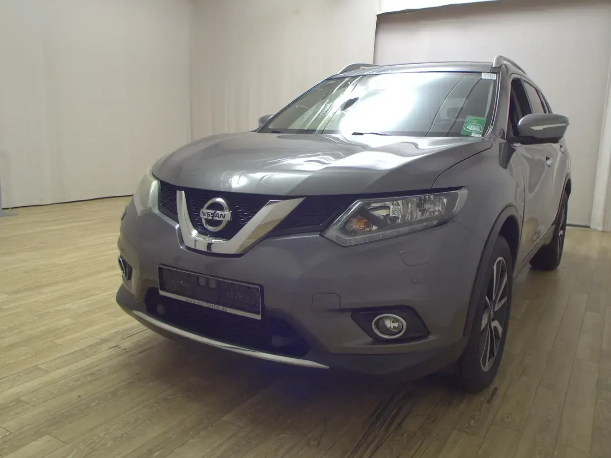 Gebraucht Nissan X-Trail 360º 177 PS (130 kW) 2017 Grau metallic SUV