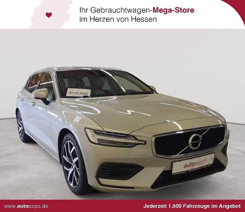 Silber Gebraucht 2020 Volvo V60 Momentum Kombi | 23.489 € (Superpreis) - Bild 1/4