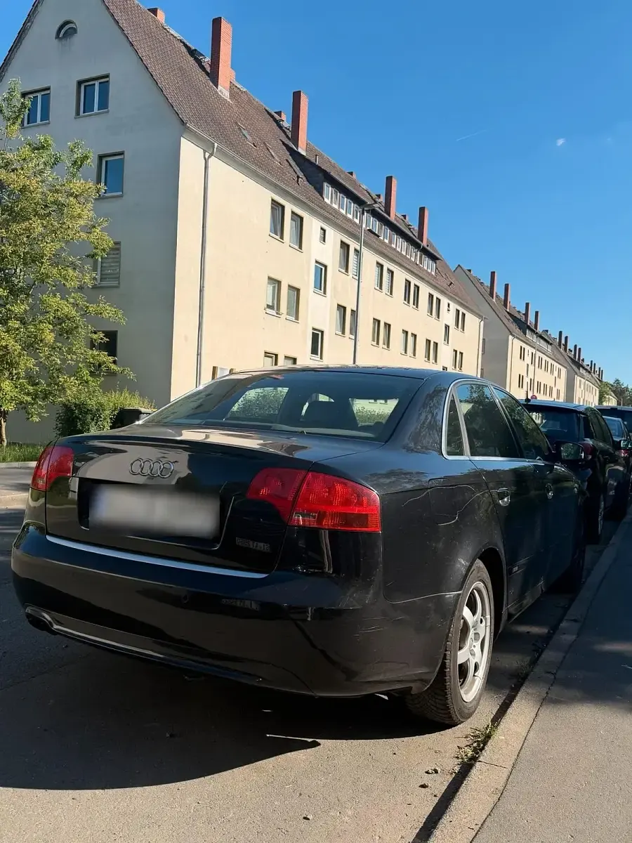 Gebraucht Audi A4 S-Line 140 PS (102 kW) 2007 Schwarz Limousine