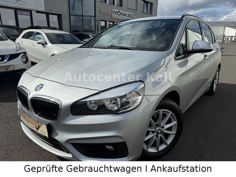 Grau Gebraucht 2015 BMW 216 Active Tourer Basis Van / Kleinbus | 11.990 € (Fairer Preis) - Bild 1/4