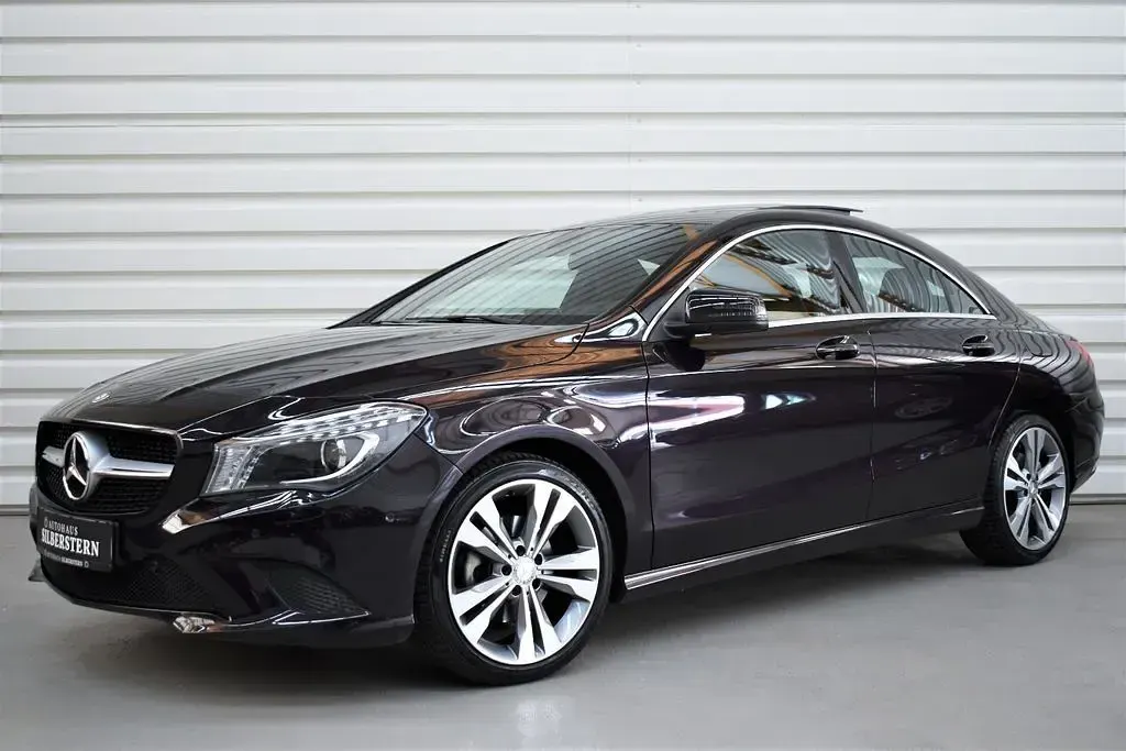 Gebraucht Mercedes CLA180 Urban 122 PS (89 kW) 2013 Violet Limousine