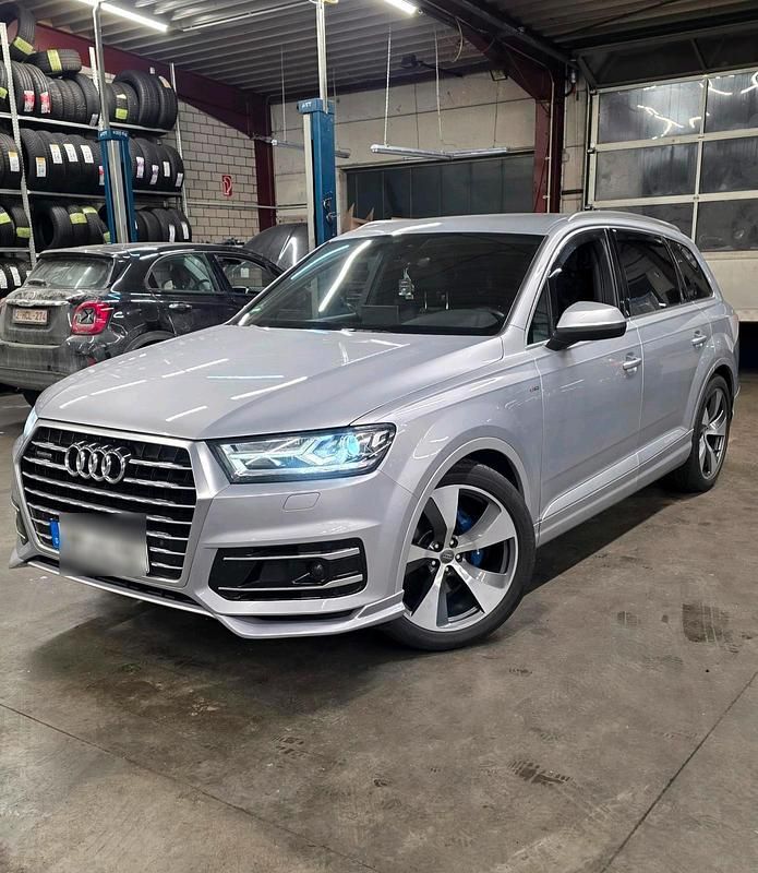 Gebraucht Audi Q7 S-Line 272 PS (200 kW) 2015 Grau SUV