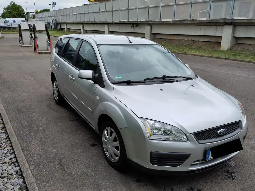 Gebraucht Ford Focus Fun X 109 PS (80 kW) 2007 Grau Limousine