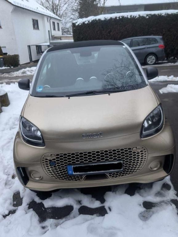 Gold Gebraucht 2020 Smart ForTwo Electric Drive Passion | 6.450 € (Superpreis) - Bild 1/4