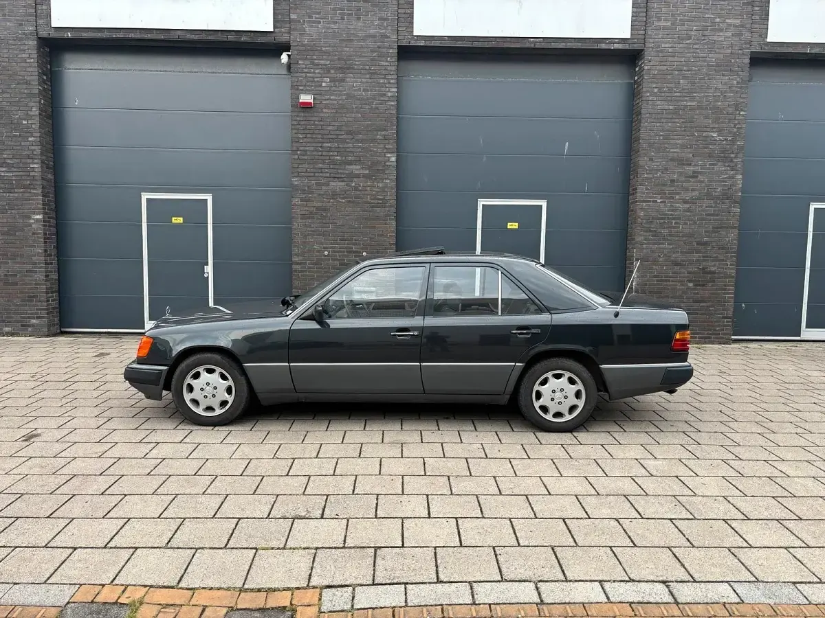 Gebraucht Mercedes E300 180 PS (132 kW) 1991 Limousine