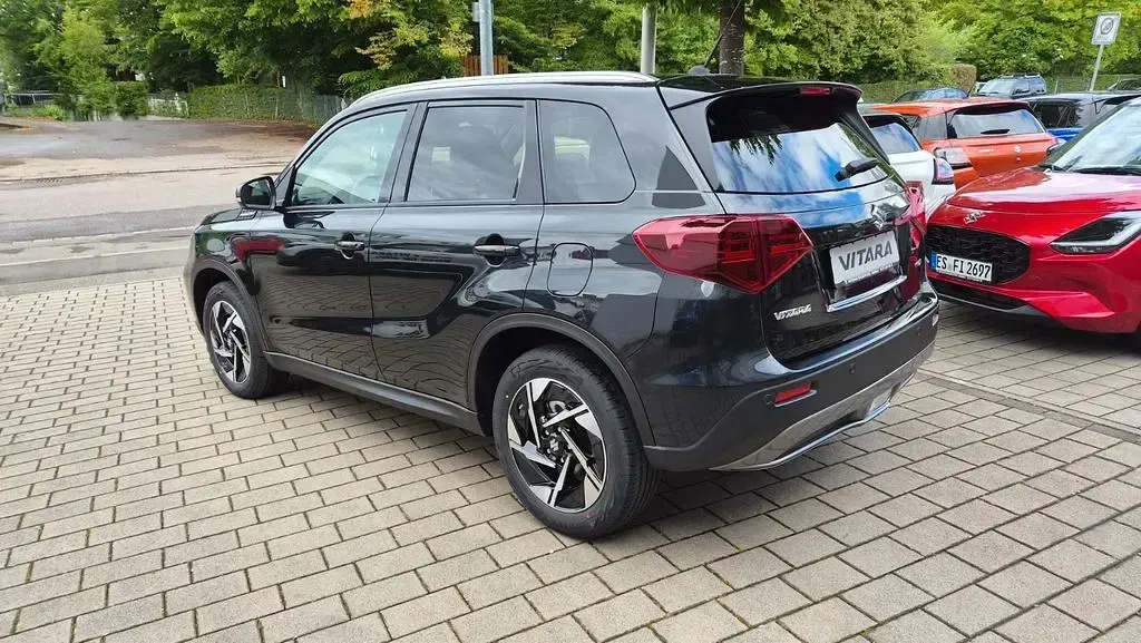 Gebraucht Suzuki Vitara Comfort+ 110 PS (80 kW) 2026 Schwarz SUV