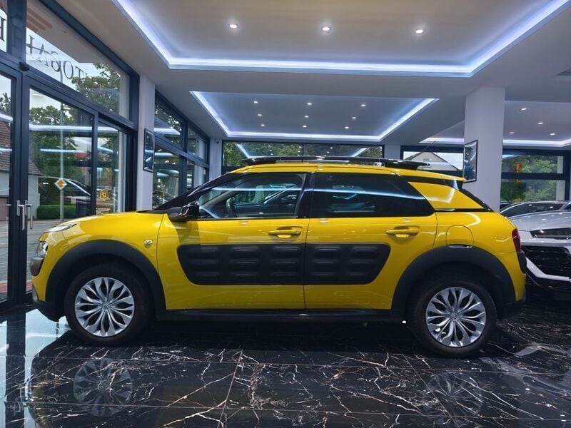 Lackierung hello yellowgelb/d Gebraucht 2014 Citroën C4 Cactus Feel Kleinwagen | 4.980 € - Bild 1/4