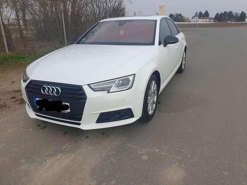 Weiß Gebraucht 2017 Audi A4 Design Limousine | 17.000 € (Teuer) - Bild 1/4