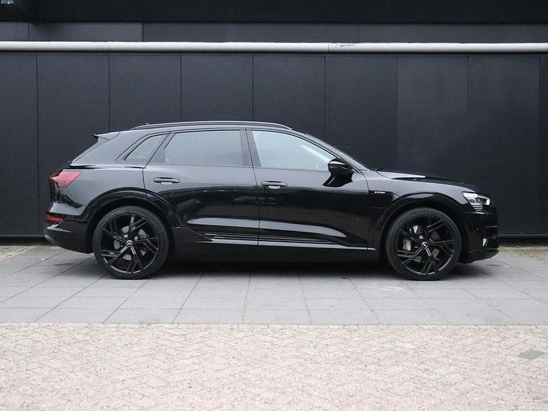 Gebraucht Audi e-tron 230 kW (313 PS) 2019 Schwarz SUV
