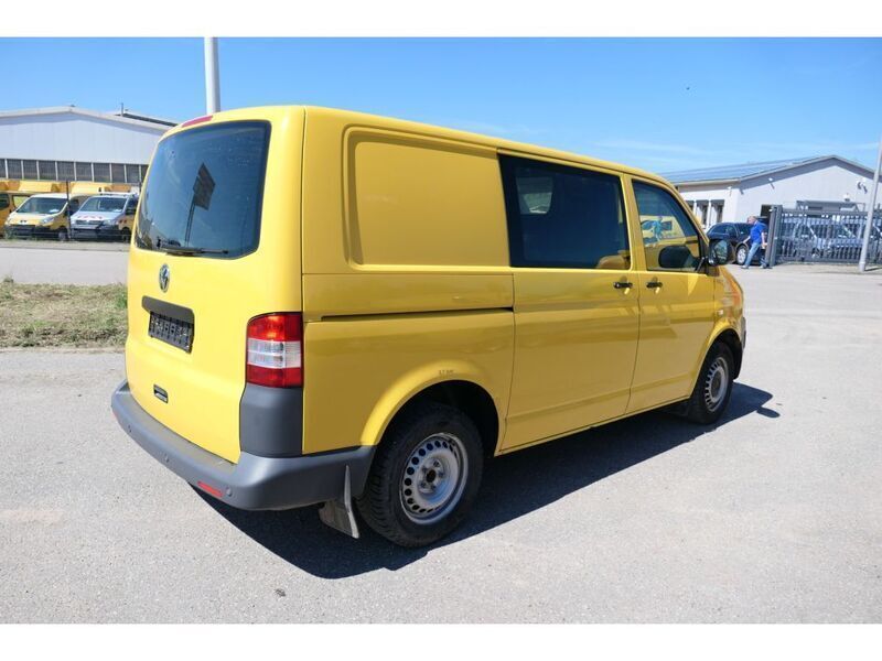 Gebraucht VW T5 84 PS (61 kW) 2011 Ginstergelb r1032 Van