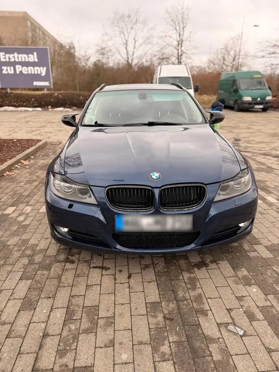 Second-hand BMW 320 184 CP (135 kW) 2011 Albastru Break