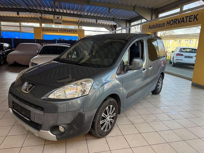 Gebraucht Peugeot Partner Tepee 109 PS (80 kW) 2009 Grau Van / Kleinbus