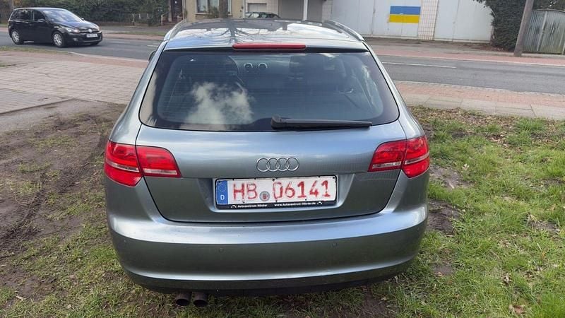 Gebraucht Audi A3 Ambiente 160 PS (117 kW) 2009 Grau Kleinwagen