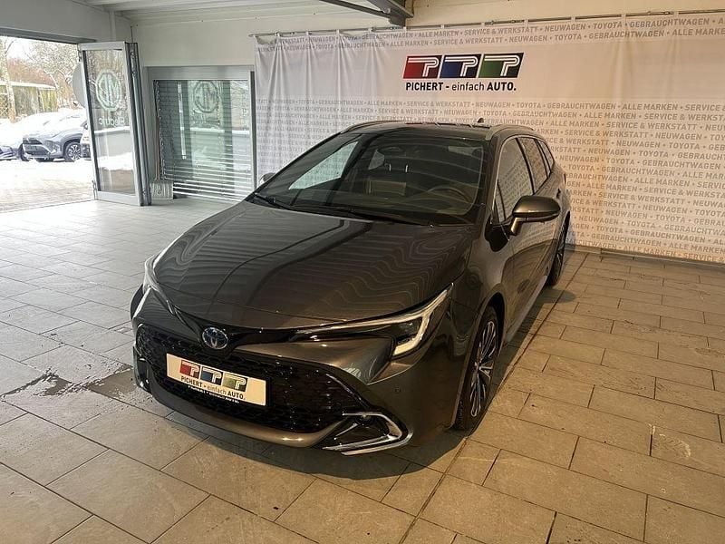 Neu Toyota Corolla 196 PS (144 kW) 2025 Kombi