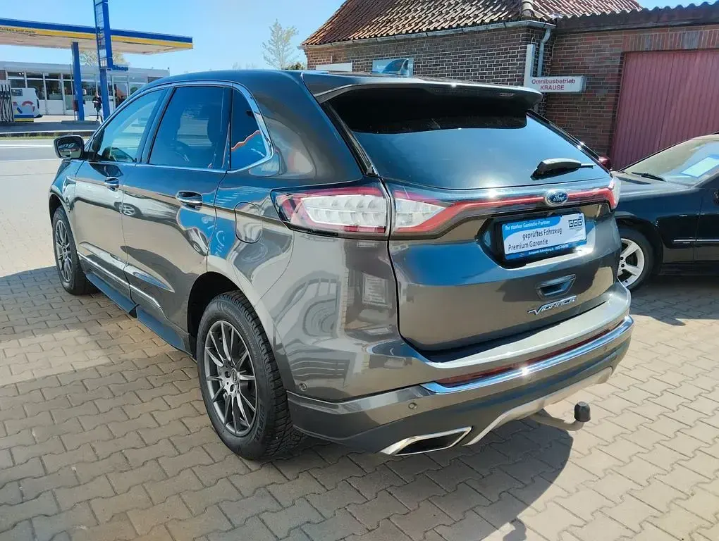 Second-hand Ford Edge Vignale 209 CP (153 kW) 2017 Gri SUV
