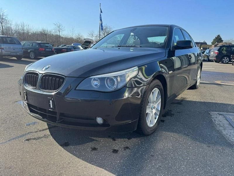 Gebraucht BMW 523 Advantage 177 PS (130 kW) 2006 Black sapphire metallic Limousine