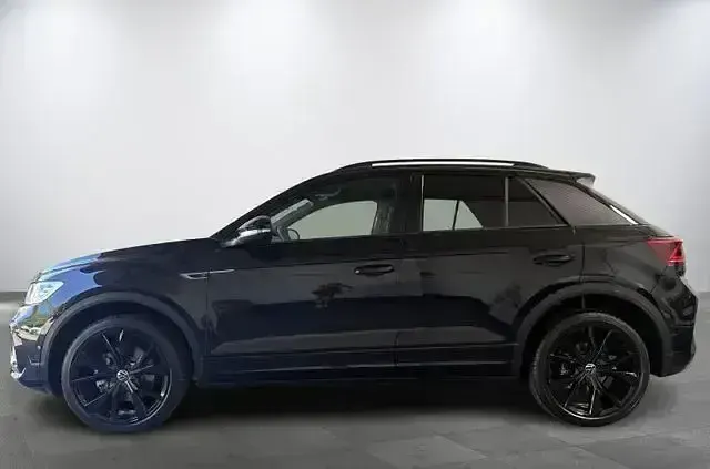 Second-hand VW T-Roc R-line 190 CP (139 kW) 2024 Negru SUV