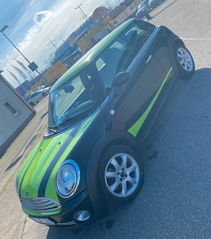 Gebraucht Mini Cooper 120 PS (88 kW) 2009 Schwarz Kleinwagen