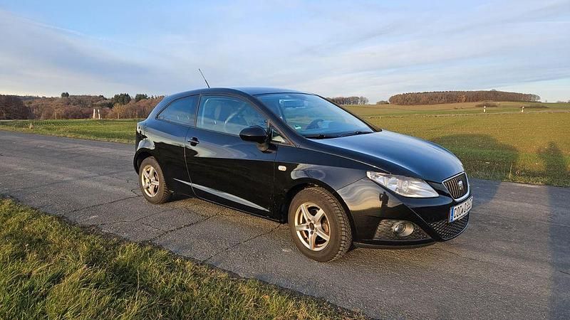 Schwarz Gebraucht 2011 Seat Ibiza SC Style Kleinwagen | 3.750 € (Etwas zu teuer) - Bild 1/4
