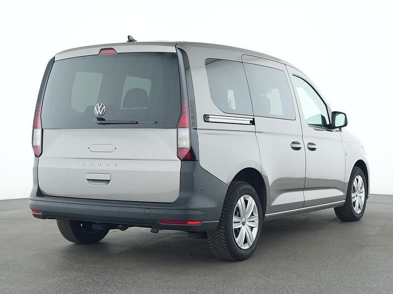 Gebraucht VW Caddy 102 PS (75 kW) 2024 Mojave beige metallic Van / Kleinbus