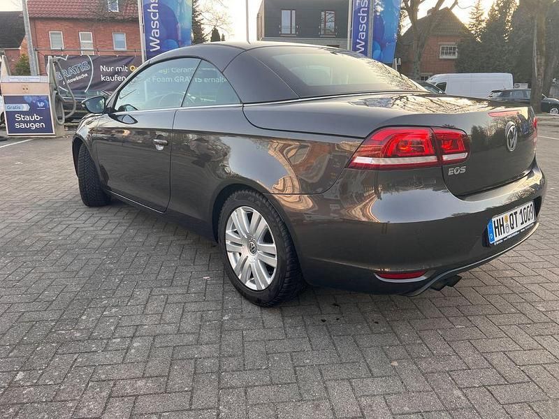 Gebraucht VW Eos Exclusive 160 PS (117 kW) 2010 Braun Cabrio