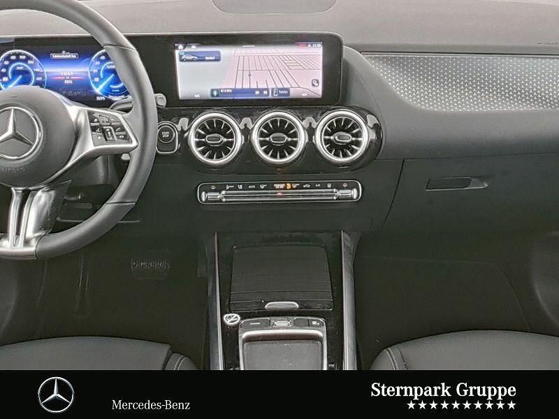 Gebraucht Mercedes EQA250+ Progressive 139 kW (190 PS) 2025 Lack kosmosschwarz SUV