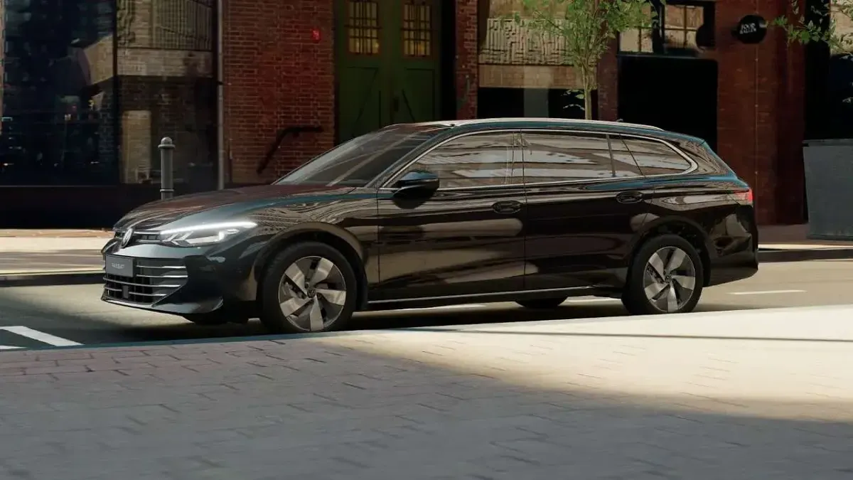 Gebraucht VW Passat Business 150 PS (110 kW) 2025 Schwarz Kombi