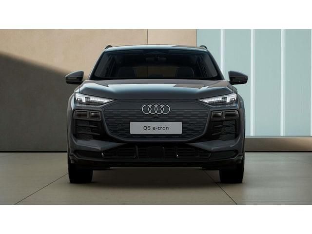 Gebraucht Audi Q6 e-tron Ambiente 185 kW (252 PS) 2025 Magnetgrau SUV