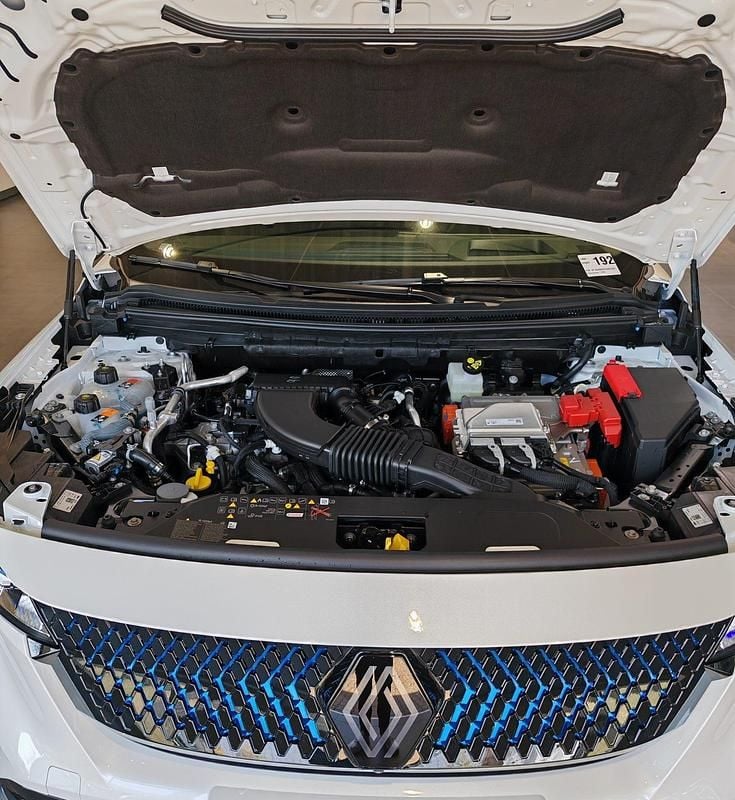 Gebraucht Renault Rafale 300 PS (220 kW) 2025 Perlmuttweiß metallic, black SUV