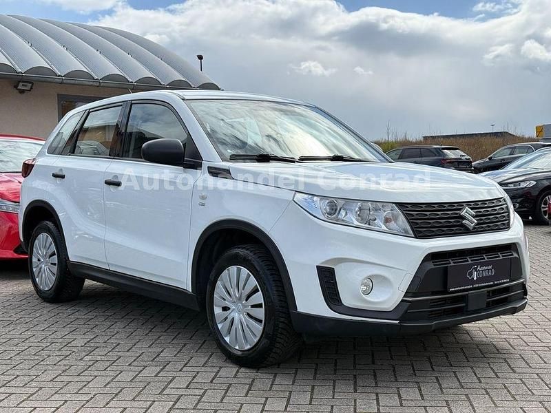 Gebraucht Suzuki Vitara 111 PS (81 kW) 2019 Weiß SUV