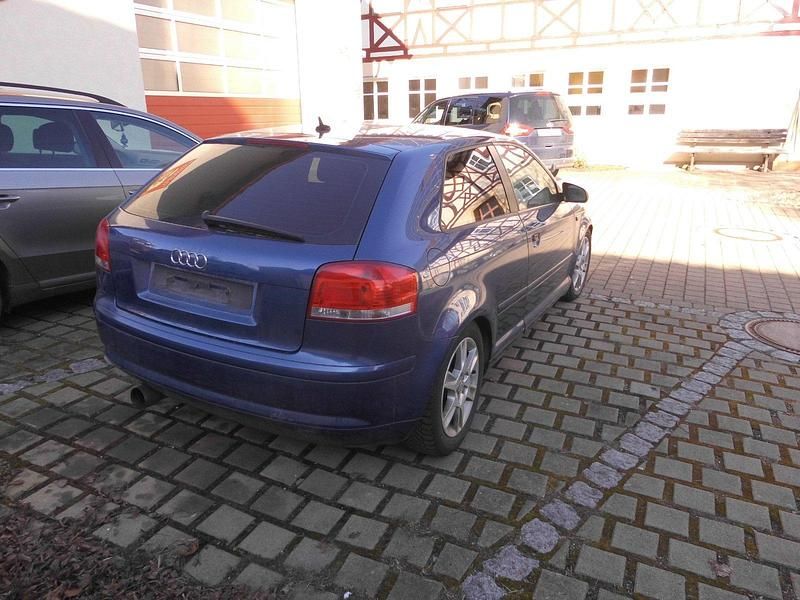 Gebraucht Audi A3 S-Line 102 PS (75 kW) 2003 Blau Kleinwagen