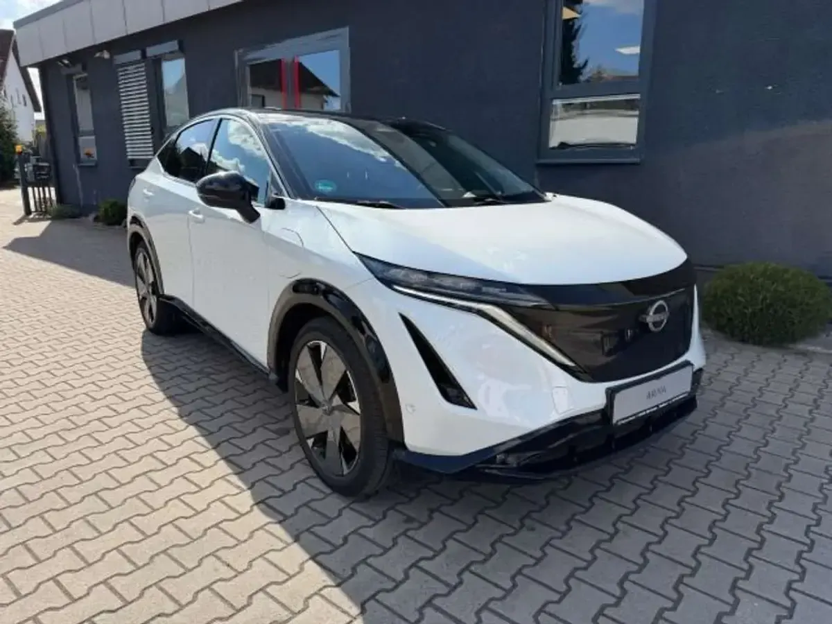 Gebraucht Nissan Ariya Evolve 177 kW (242 PS) 2022 Pearlwhite SUV