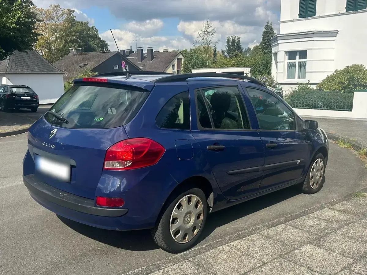 Gebraucht Renault Clio 75 PS (55 kW) 2009 Blau Kombi