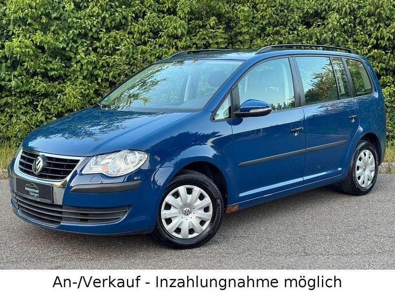 Blau Gebraucht 2010 VW Touran Conceptline Van / Kleinbus | 1.990 € (Superpreis) - Bild 1/4