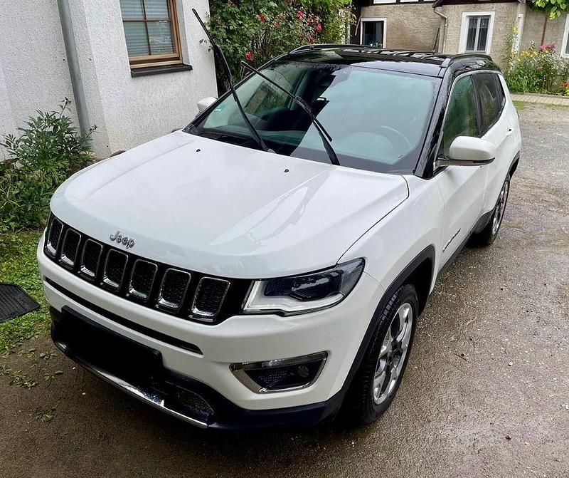 Weiß Gebraucht 2018 Jeep Compass Limited SUV | 18.000 € (Fairer Preis) - Bild 1/1