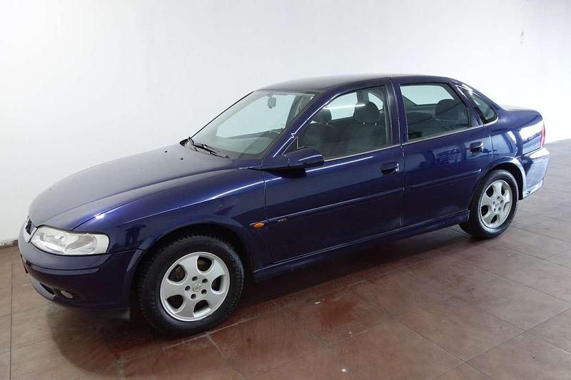 Gebraucht Opel Vectra Edition 116 PS (85 kW) 1999 Blau Limousine