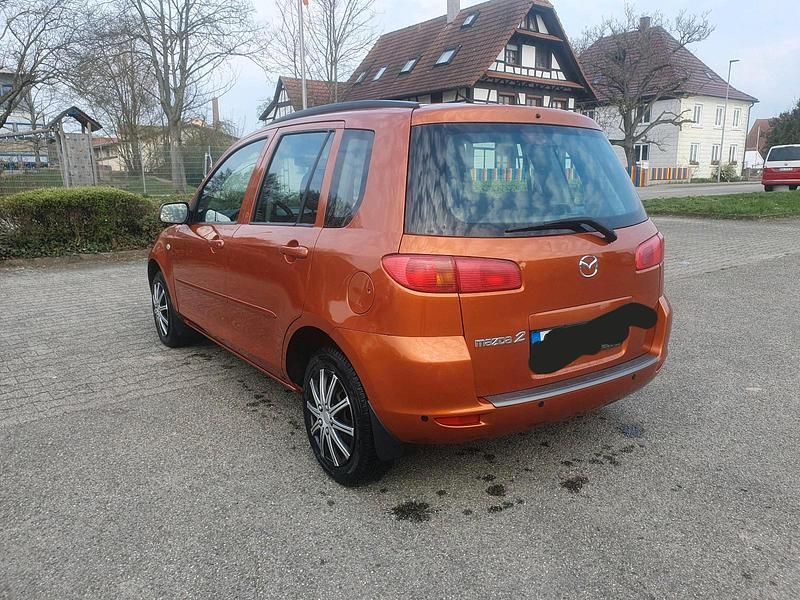 Gebraucht Mazda 2 80 PS (58 kW) 2003 Orange Kleinwagen