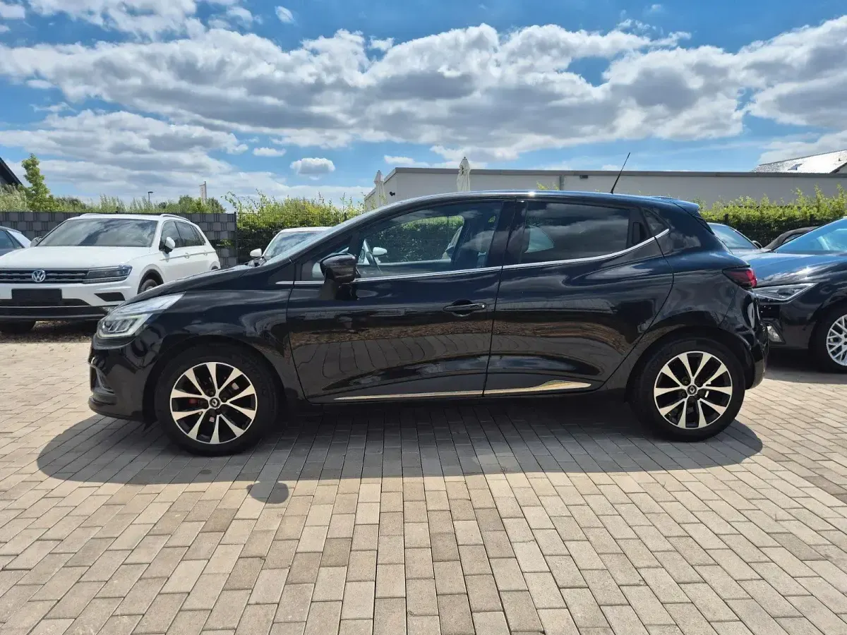 Gebraucht Renault Clio IV Intens 118 PS (86 kW) 2017 Schwarz Kleinwagen