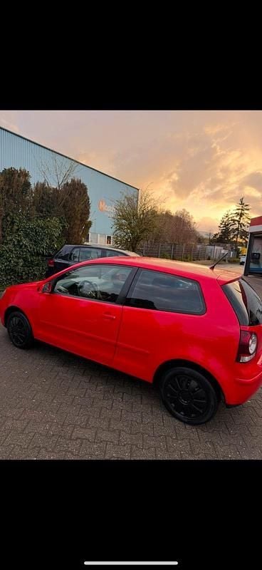 Gebraucht VW Polo 54 PS (39 kW) 2007 Rot Kleinwagen